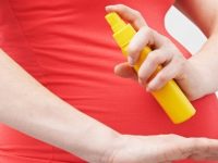 Qual o melhor repelente para grávidas e como usá-lo corretamente