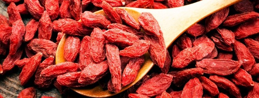 Goji berry emagrece? Veja seus benefícios e como tomar suas cápsulas